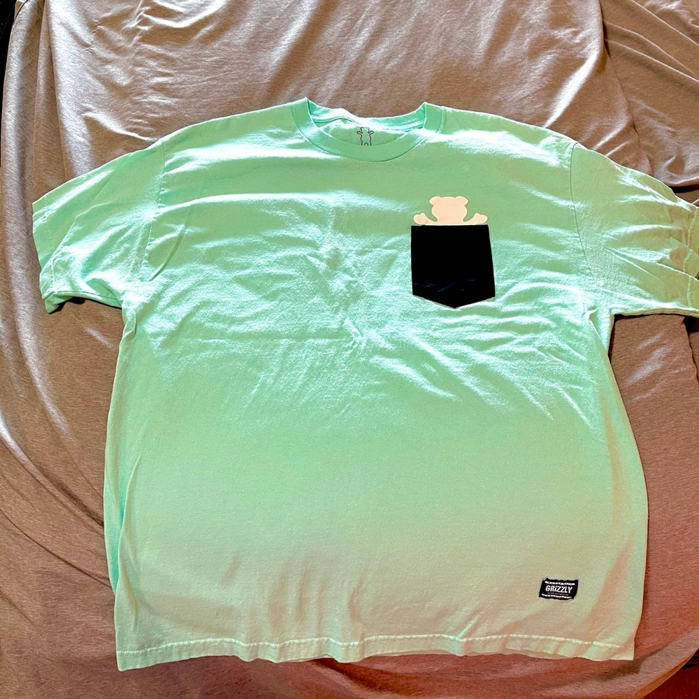 Grizzly Pocket T